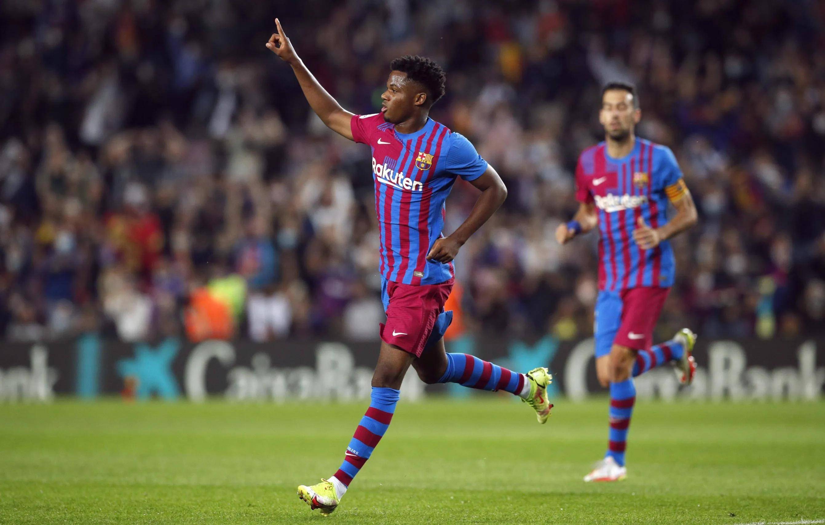 包含多特蒙德实力不俗，追逐冠军荣耀的词条