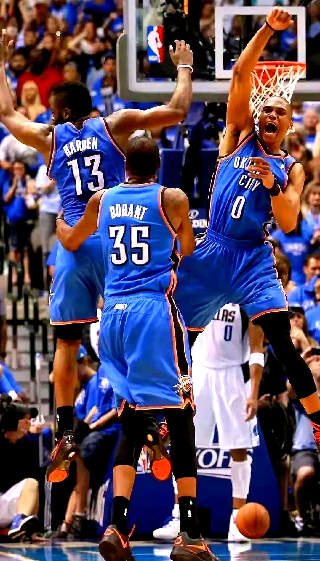 雷霆在西部较量胜出，靠着威少的表现取得胜利的简单介绍