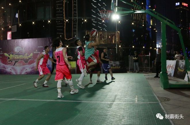 关于精彩瞬间回顾赛场风云,顶尖球队争夺胜利的信息 关于精彩瞬间回顾赛场风云,顶尖球队争夺胜利的信息