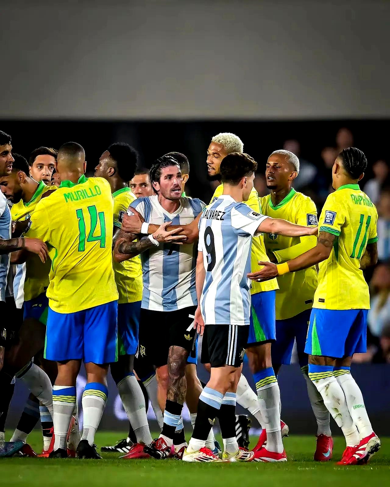 巴西传奇球星领衔队伍重回巅峰 巴西传奇球星领衔队伍重回巅峰