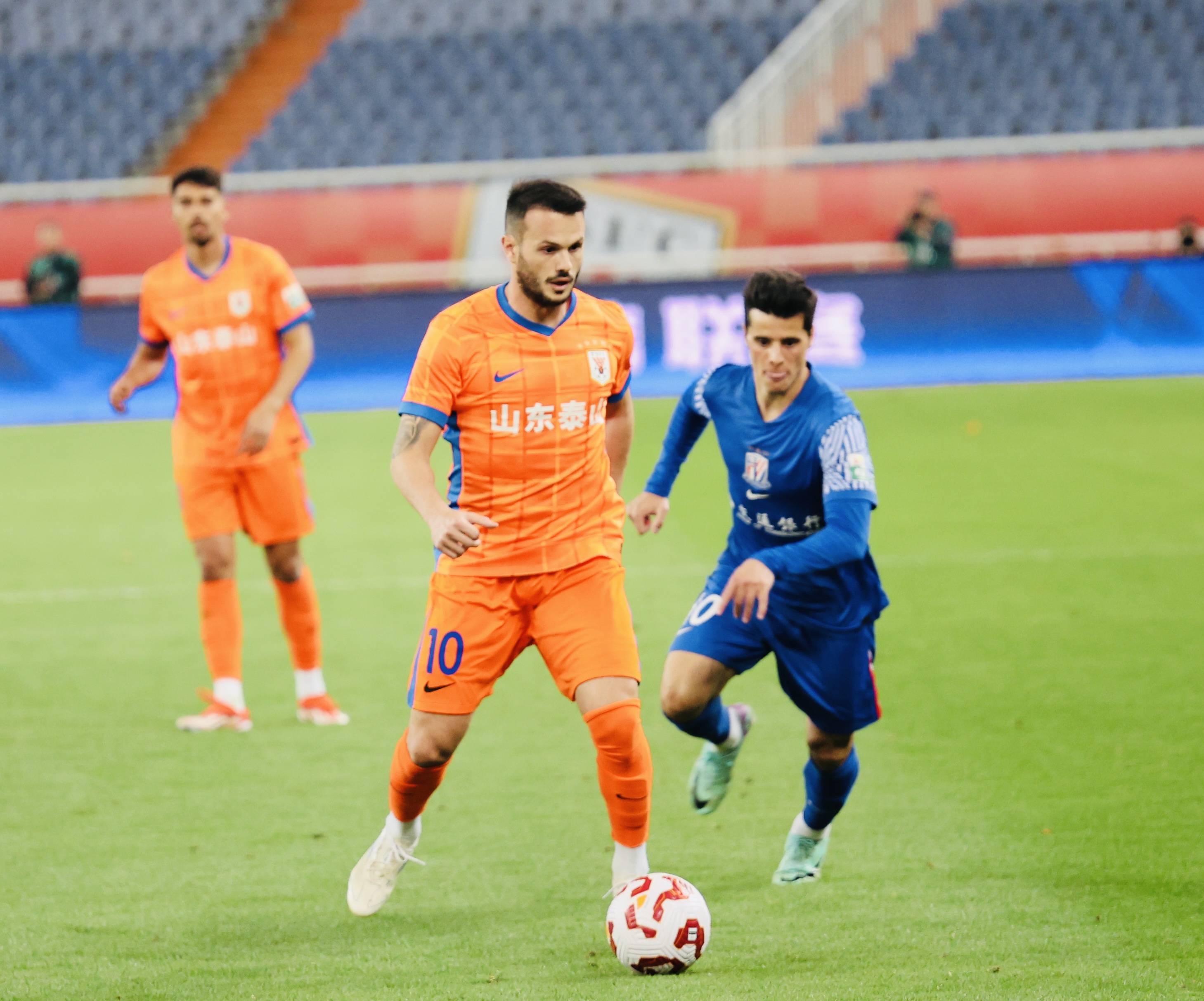 B体育体育app下载-包含山东泰山客场不敌对手，失去争冠机会的词条