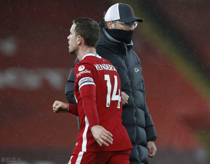 利物浦防线失误频现,需加强补救措施 利物浦防线失误频现,需加强补救措施