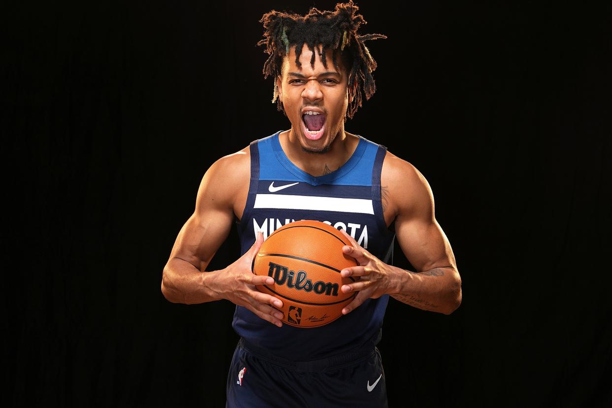 小牛队新秀球员崛起，助队获胜