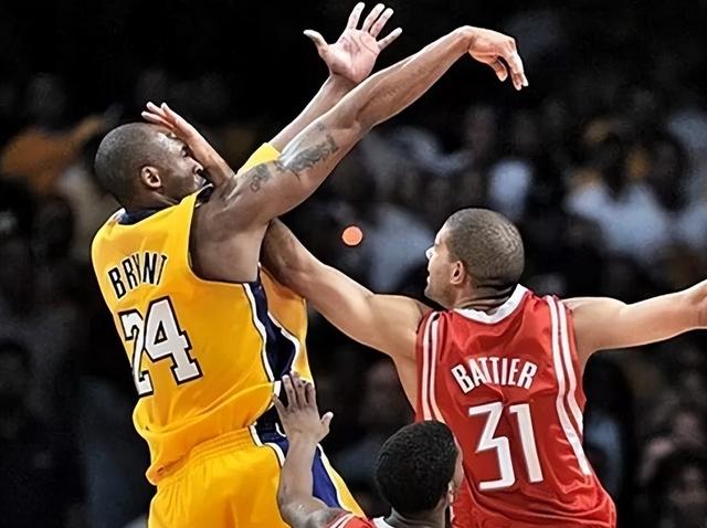 科比空砍40分助湖人逆转火箭的简单介绍 科比空砍40分助湖人逆转火箭的简单介绍