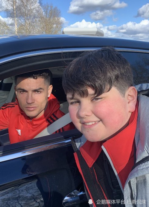 看球必备！球队全情投入，实力升级！的简单介绍